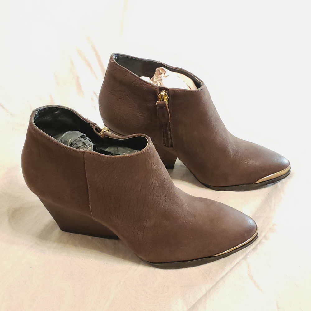 Boutiques Lamb Leather Brown Booties